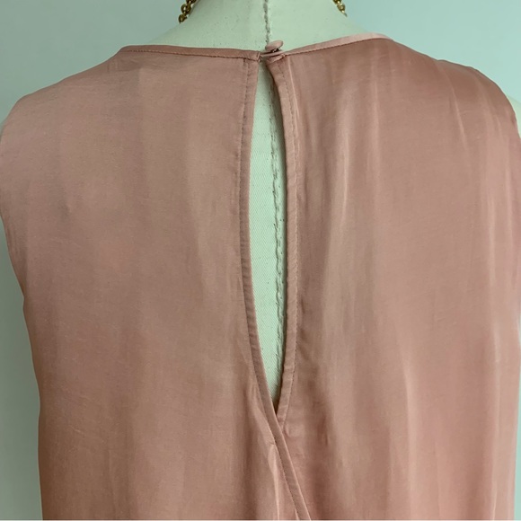 BNN RPBLIC Bubble Sleeveless Blouse NWT - Picture 7 of 8